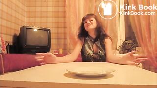 Hot milf does a poop on her table