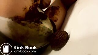 Big poop in white panties under green skirt