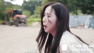Korean girls poop outside car