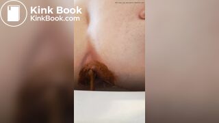 Girl pooping on toilet - video 139