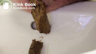 shitting in the sink - video 4