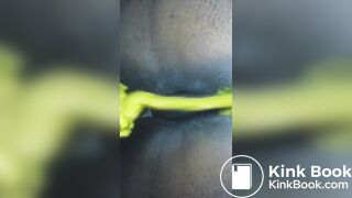Green yummy poo