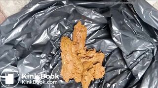 Girl pooping - video 768