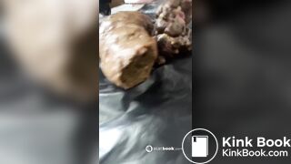 Young alt whore shitting