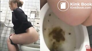 Girl diarrhea in public toilet two times