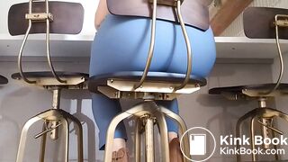 Massive poop in leggings