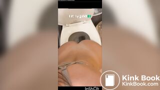 Pooping - video 664