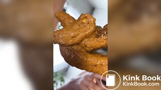 Pretty Woman Pooping - video 7