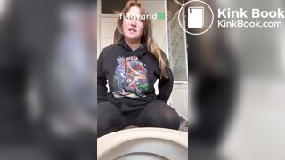 Girl pooping on toilet - video 12