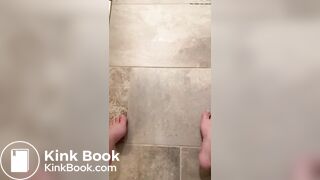 Girl pooping on toilet - video 8