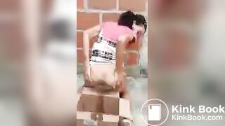 Shitting on a box