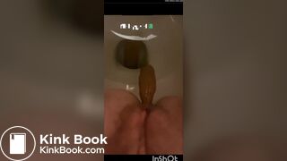 Pooping - video 656
