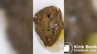 Echando una gran cagada para mi negra