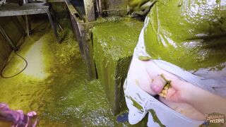 Girlfriend's Cowshed Tour - couple in cowshit