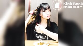 髪にうんちを塗りたくる変態女