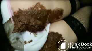 Big poop in white panties under black skirt