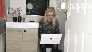 One of my favorite scat girl masturbating to scat porn