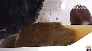 Japanese girls diarrhea from poisoned foods