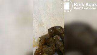 Cutie does a frontal poop and cream