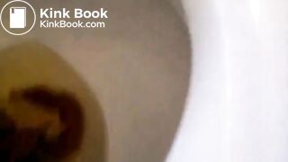 Girl pooping on toilet - video 157