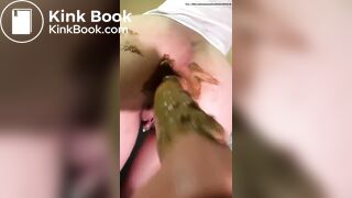 Scat fuck machine - video 2