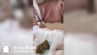 ABDL GIRL BIG DIAPER MESS