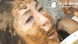 Japan Scat Eating Girl 2