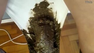 panty poop