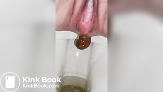 Girl pooping on toilet - video 145