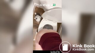 Pooping - video 644