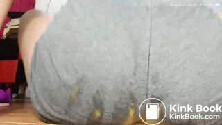 sexy latina poops gray panties[oc]