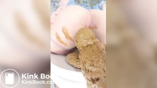 Sweet Big booty shit and smear