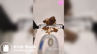 One of my favorite scat girl shitting on toliet