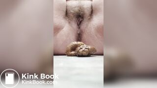 Sexy shitting - video 8