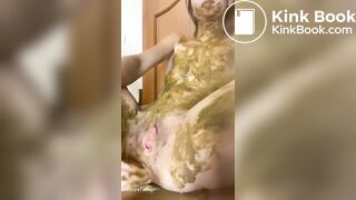 Cam girl shit smear and eating
