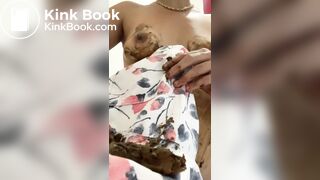 Novinha brasileira cagando muito para você comer