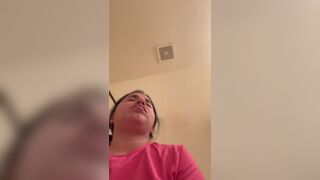 girl pooping - video 241