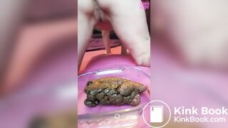 One of my favorite scat girl shitting in container - video 5