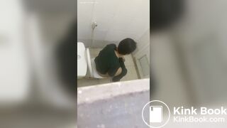 Toilet pooping - video 147