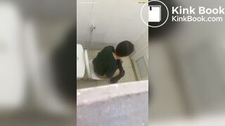 Toilet pooping - video 147