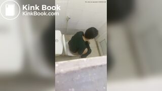 Toilet pooping - video 147