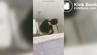 Toilet pooping - video 147