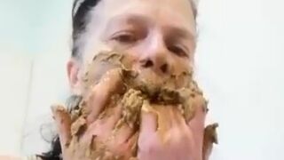 Nasty mature lady smears and gags on her shit