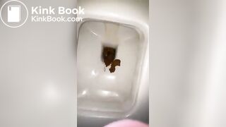 thicc Russian beauty with big ass takes a shit