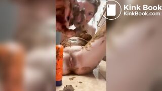 One of my favorite scat girl hot shitting - video 8