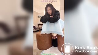 CHINESE SCAT FEMDOM - VIDEO 004
