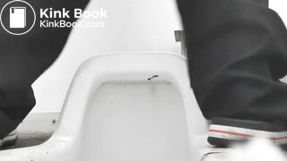 Japanese Guy Squat Pooping (Huge Shit)