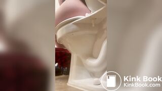 Secy girl pooping a lot on toilet