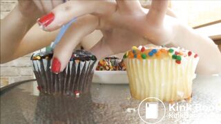 One of my favorite scat girl making more shit cakes