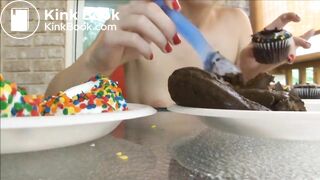 One of my favorite scat girl making more shit cakes